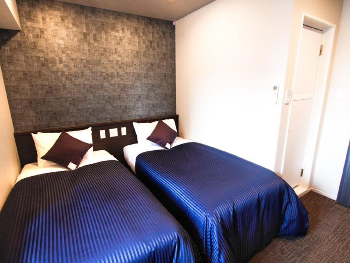 Hotel Livemax Osaka Honmachi Екстер'єр фото