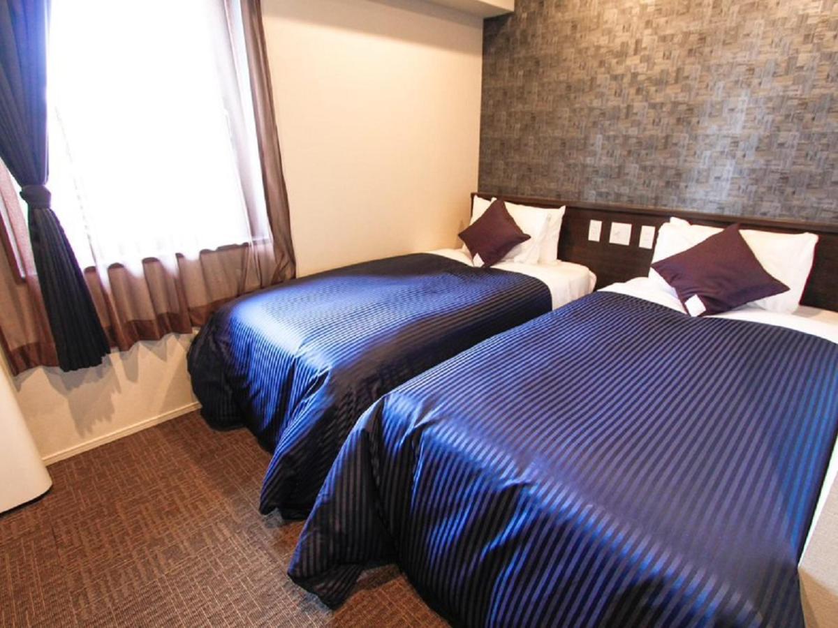 Hotel Livemax Osaka Honmachi Екстер'єр фото