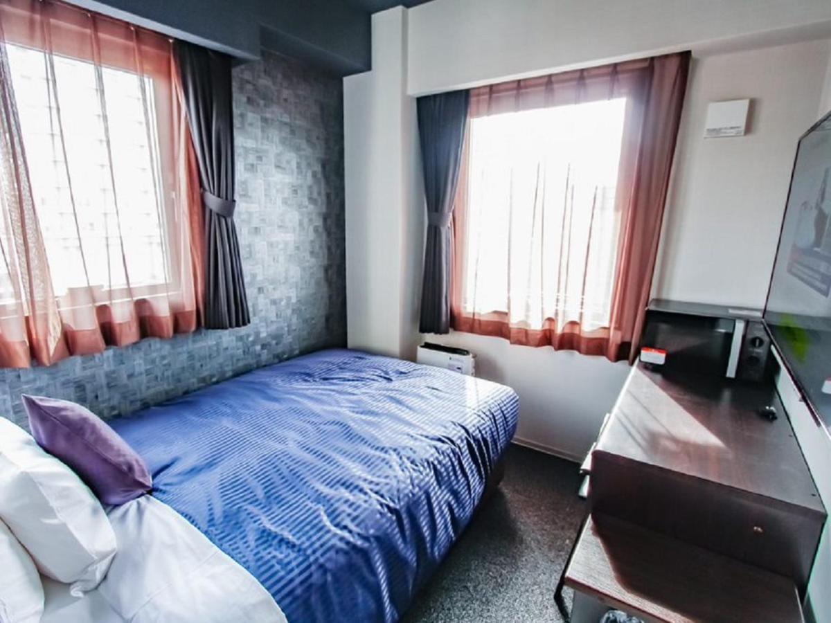 Hotel Livemax Osaka Honmachi Екстер'єр фото