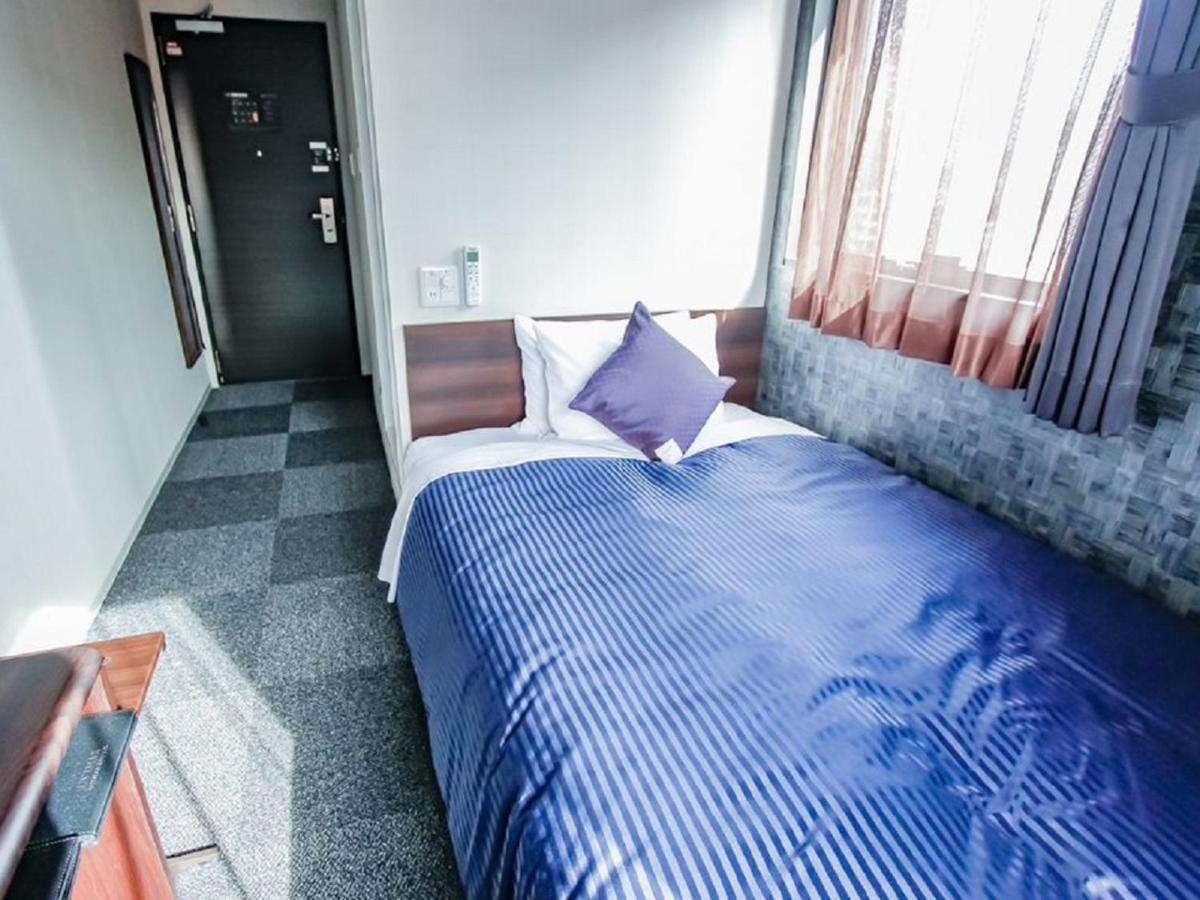 Hotel Livemax Osaka Honmachi Екстер'єр фото